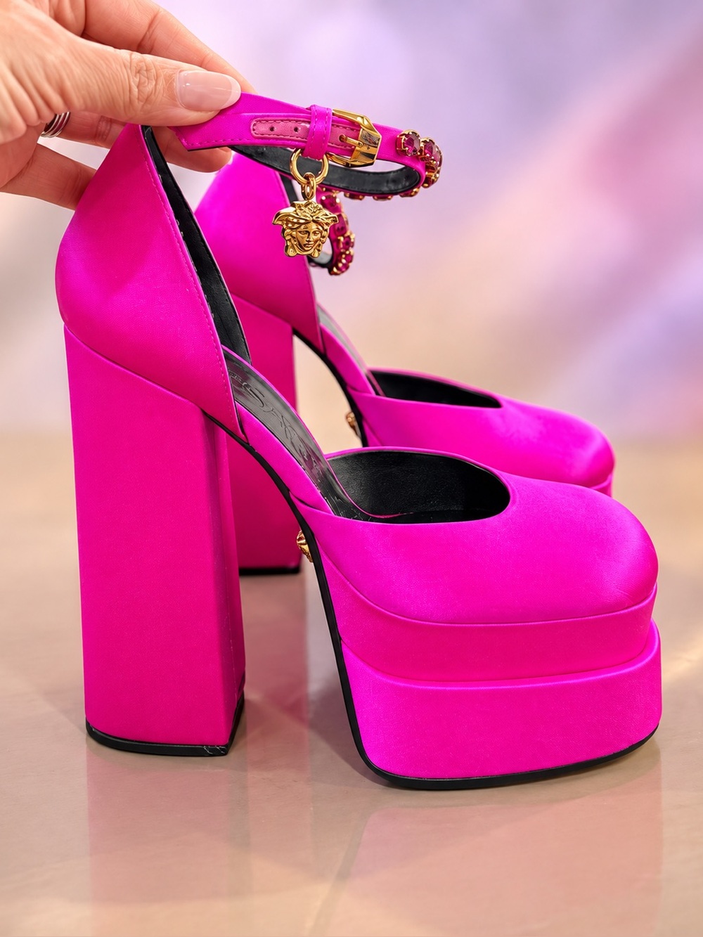 VERSACE Medusa Aevitas Fuchsia Pink Silk Heels | NEW + Dust Bag Size 39 | 8